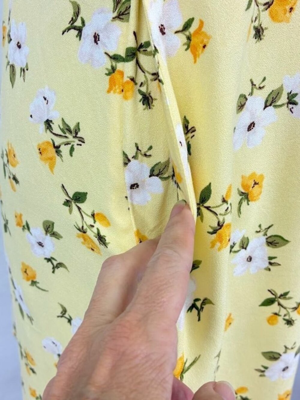 Old Navy Fit And Flare Crepe Floral Mini Sun Dress Cottage Feminine Coquette M - Picture 2 of 5